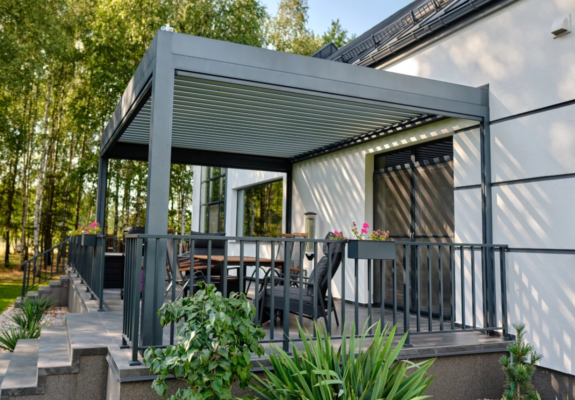 Premium S500 — bioklimatická pergola